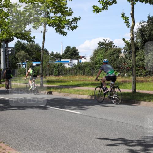 10.08.2025 - GEWOBA Citytriathlon Bremen Yannick Fuchs http://msf.ph/oto/8575476 10.08.2025 14:26:09 Radfahren 181, 220, 231, 273, 278, 325, 331, 446 meine-sportfotos.de