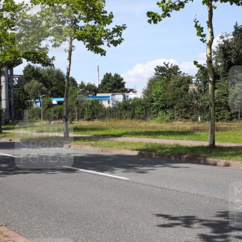 10.08.2025 - GEWOBA Citytriathlon Bremen Yannick Fuchs http://msf.ph/oto/8575506 10.08.2025 14:26:17 Radfahren 220, 231, 278, 325, 360, 404 meine-sportfotos.de