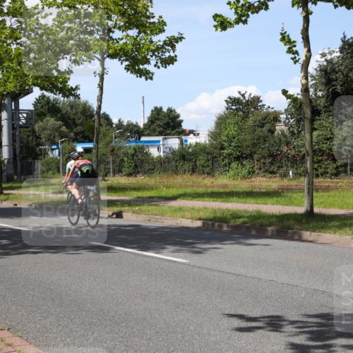10.08.2025 - GEWOBA Citytriathlon Bremen Yannick Fuchs http://msf.ph/oto/8575526 10.08.2025 14:26:23 Radfahren 231, 278, 360, 404, 453, 532 meine-sportfotos.de