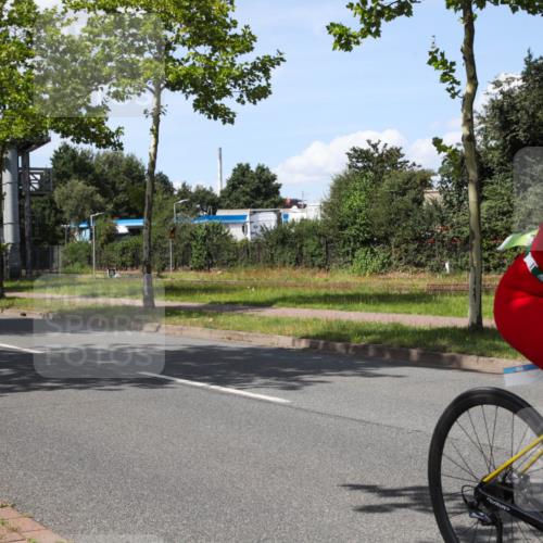 10.08.2025 - GEWOBA Citytriathlon Bremen Yannick Fuchs http://msf.ph/oto/8575556 10.08.2025 14:26:33 Radfahren 358, 360, 404, 408, 445, 453, 532 meine-sportfotos.de