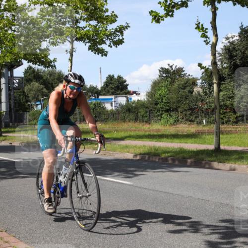 10.08.2025 - GEWOBA Citytriathlon Bremen Yannick Fuchs http://msf.ph/oto/8575560 10.08.2025 14:26:34 Radfahren 358, 360, 404, 408, 445, 453, 532 meine-sportfotos.de