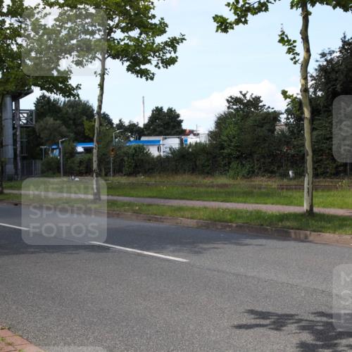10.08.2025 - GEWOBA Citytriathlon Bremen Yannick Fuchs http://msf.ph/oto/8575598 10.08.2025 14:27:27 Radfahren 120, 156, 286, 320, 441 meine-sportfotos.de
