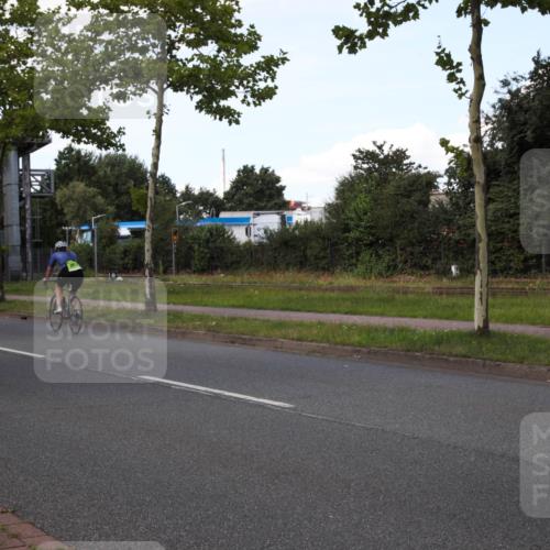 10.08.2025 - GEWOBA Citytriathlon Bremen Yannick Fuchs http://msf.ph/oto/8575629 10.08.2025 14:27:37 Radfahren 120, 156, 194, 320, 363 meine-sportfotos.de