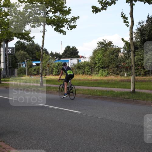10.08.2025 - GEWOBA Citytriathlon Bremen Yannick Fuchs http://msf.ph/oto/8575641 10.08.2025 14:27:44 Radfahren 156, 159, 194, 293, 322, 363 meine-sportfotos.de
