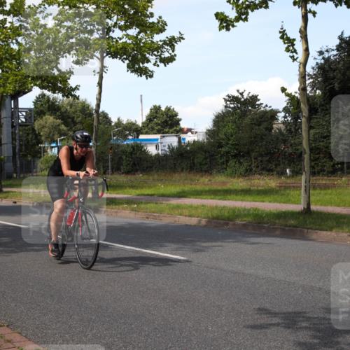 10.08.2025 - GEWOBA Citytriathlon Bremen Yannick Fuchs http://msf.ph/oto/8575696 10.08.2025 14:28:19 Radfahren 70, 382, 401, 448 meine-sportfotos.de