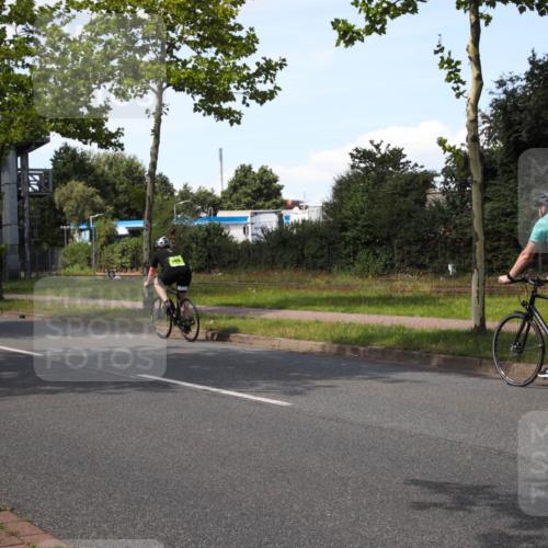 10.08.2025 - GEWOBA Citytriathlon Bremen Yannick Fuchs http://msf.ph/oto/8575700 10.08.2025 14:28:21 Radfahren 367, 382, 401, 448 meine-sportfotos.de