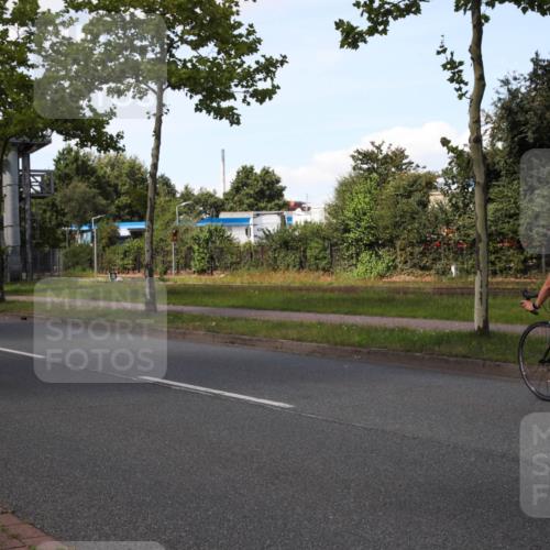 10.08.2025 - GEWOBA Citytriathlon Bremen Yannick Fuchs http://msf.ph/oto/8575702 10.08.2025 14:28:26 Radfahren 237, 367, 382, 401, 448 meine-sportfotos.de