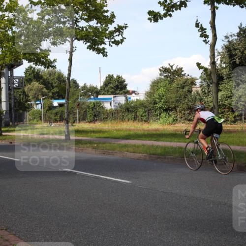 10.08.2025 - GEWOBA Citytriathlon Bremen Yannick Fuchs http://msf.ph/oto/8575708 10.08.2025 14:28:33 Radfahren 171, 237, 367, 401, 467, 483 meine-sportfotos.de