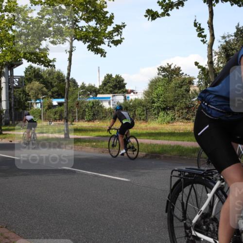 10.08.2025 - GEWOBA Citytriathlon Bremen Yannick Fuchs http://msf.ph/oto/8575711 10.08.2025 14:28:34 Radfahren 171, 237, 367, 401, 467, 483 meine-sportfotos.de