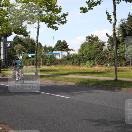 10.08.2025 - GEWOBA Citytriathlon Bremen Yannick Fuchs http://msf.ph/oto/8575712 10.08.2025 14:28:35 Radfahren 171, 237, 367, 401, 467, 483 meine-sportfotos.de