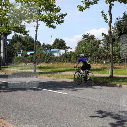 10.08.2025 - GEWOBA Citytriathlon Bremen Yannick Fuchs http://msf.ph/oto/8575730 10.08.2025 14:28:49 Radfahren 168, 171, 193, 237, 350, 403, 467, 483 meine-sportfotos.de