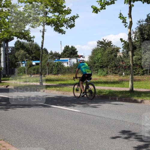 10.08.2025 - GEWOBA Citytriathlon Bremen Yannick Fuchs http://msf.ph/oto/8575736 10.08.2025 14:28:54 Radfahren 168, 171, 172, 193, 321, 350, 403, 467, 483 meine-sportfotos.de