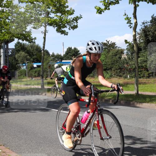 10.08.2025 - GEWOBA Citytriathlon Bremen Yannick Fuchs http://msf.ph/oto/8575752 10.08.2025 14:29:00 Radfahren 168, 172, 193, 321, 350, 403 meine-sportfotos.de