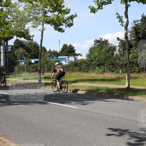 10.08.2025 - GEWOBA Citytriathlon Bremen Yannick Fuchs http://msf.ph/oto/8575757 10.08.2025 14:29:01 Radfahren 168, 172, 193, 321, 350, 403 meine-sportfotos.de