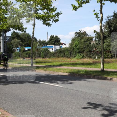 10.08.2025 - GEWOBA Citytriathlon Bremen Yannick Fuchs http://msf.ph/oto/8575762 10.08.2025 14:29:02 Radfahren 168, 172, 193, 321, 403 meine-sportfotos.de