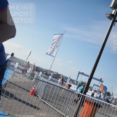 17.08.2025 - KN Förde Triathlon 2025 KatJ http://msf.ph/oto/8575766 17.08.2025 08:40:48 Schwimmen  meine-sportfotos.de
