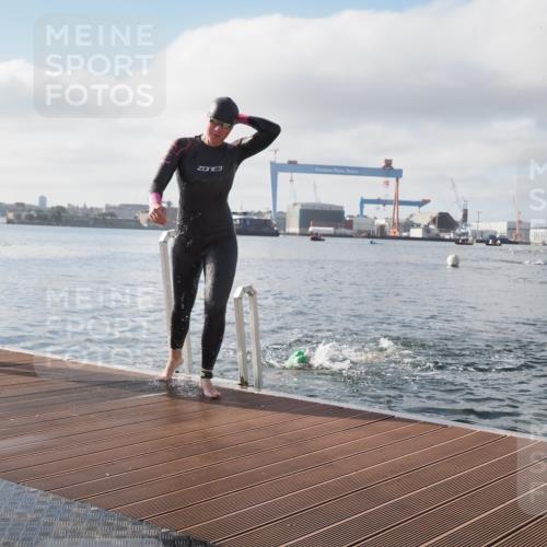 17.08.2025 - KN Förde Triathlon 2025 KatJ http://msf.ph/oto/8575789 17.08.2025 09:08:00 Schwimmen 106, 252, 106, 252 meine-sportfotos.de