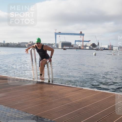 17.08.2025 - KN Förde Triathlon 2025 KatJ http://msf.ph/oto/8575796 17.08.2025 09:08:04 Schwimmen 106, 252, 106, 252 meine-sportfotos.de