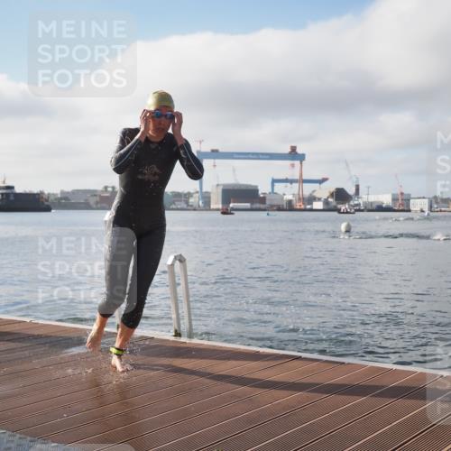 17.08.2025 - KN Förde Triathlon 2025 KatJ http://msf.ph/oto/8575812 17.08.2025 09:08:21 Schwimmen 115, 115 meine-sportfotos.de