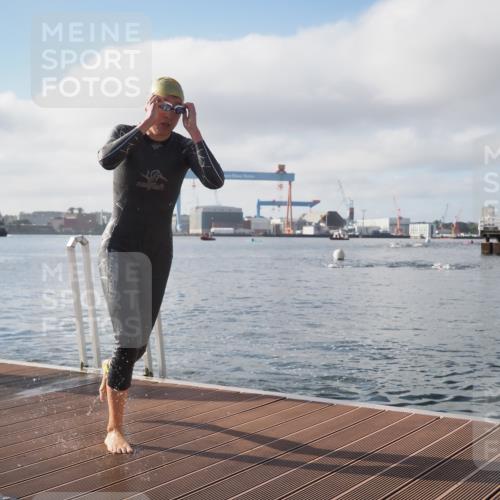 17.08.2025 - KN Förde Triathlon 2025 KatJ http://msf.ph/oto/8575814 17.08.2025 09:08:22 Schwimmen 115, 115 meine-sportfotos.de