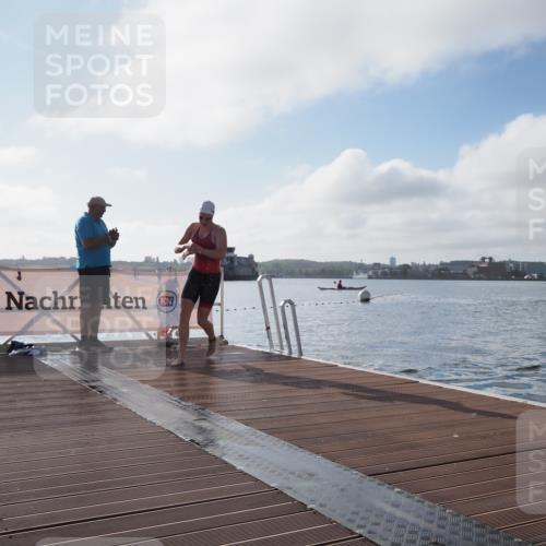 17.08.2025 - KN Förde Triathlon 2025 KatJ http://msf.ph/oto/8575817 17.08.2025 09:08:50 Schwimmen 101, 107, 101, 107 meine-sportfotos.de