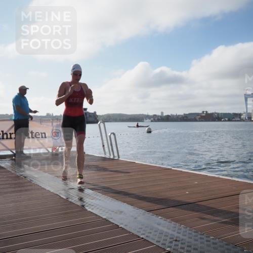 17.08.2025 - KN Förde Triathlon 2025 KatJ http://msf.ph/oto/8575822 17.08.2025 09:08:51 Schwimmen 101, 107, 101, 107 meine-sportfotos.de
