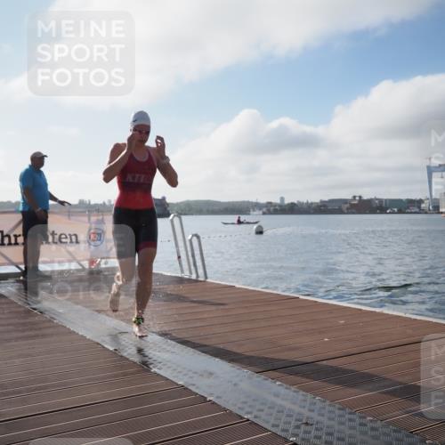 17.08.2025 - KN Förde Triathlon 2025 KatJ http://msf.ph/oto/8575823 17.08.2025 09:08:51 Schwimmen 101, 107, 101, 107 meine-sportfotos.de