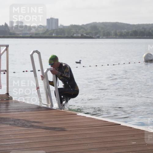 17.08.2025 - KN Förde Triathlon 2025 KatJ http://msf.ph/oto/8575833 17.08.2025 09:09:47 Schwimmen 108, 108 meine-sportfotos.de