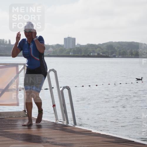 17.08.2025 - KN Förde Triathlon 2025 KatJ http://msf.ph/oto/8575856 17.08.2025 09:09:58 Schwimmen 102, 108, 110, 108, 110 meine-sportfotos.de