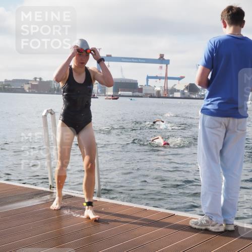 17.08.2025 - KN Förde Triathlon 2025 KatJ http://msf.ph/oto/8575872 17.08.2025 09:10:06 Schwimmen 102, 109, 110, 120, 102, 110, 120 meine-sportfotos.de
