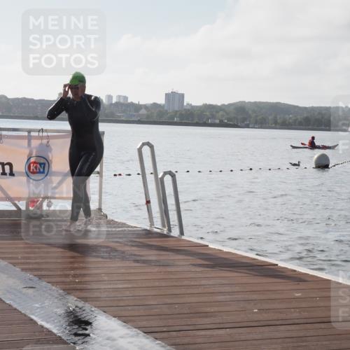 17.08.2025 - KN Förde Triathlon 2025 KatJ http://msf.ph/oto/8575877 17.08.2025 09:10:08 Schwimmen 102, 109, 110, 120, 102, 110, 120 meine-sportfotos.de