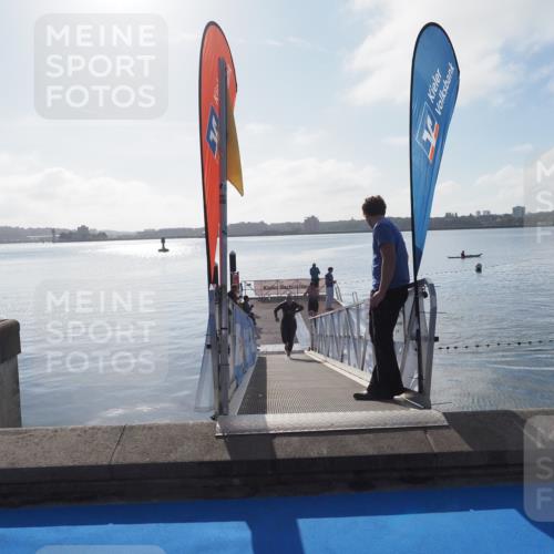17.08.2025 - KN Förde Triathlon 2025 MichiJ http://msf.ph/oto/8575892 17.08.2025 09:07:41 Schwimmen 104, 103, 104 meine-sportfotos.de
