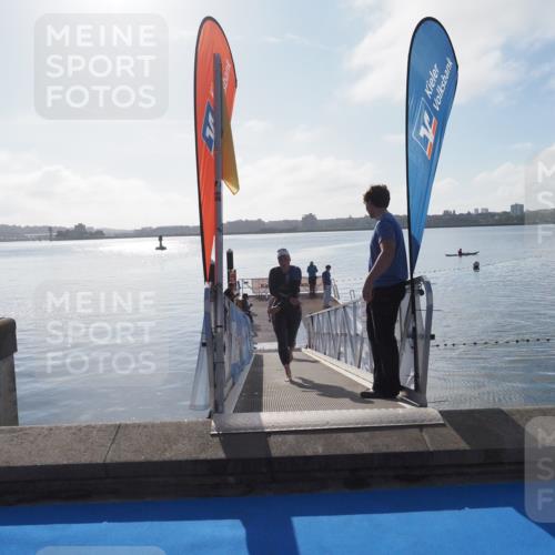 17.08.2025 - KN Förde Triathlon 2025 MichiJ http://msf.ph/oto/8575918 17.08.2025 09:07:43 Schwimmen 103, 104, 103, 104 meine-sportfotos.de