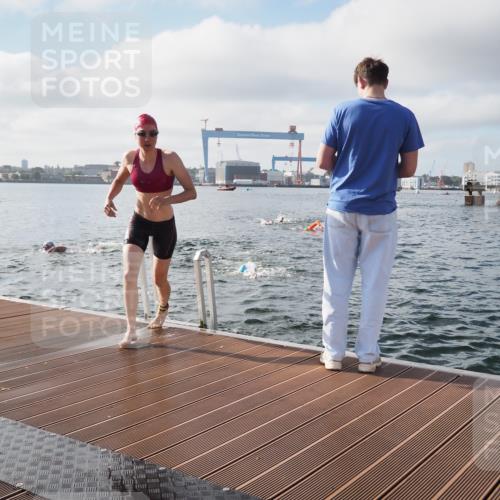 17.08.2025 - KN Förde Triathlon 2025 KatJ http://msf.ph/oto/8575925 17.08.2025 09:10:19 Schwimmen 105, 109, 114, 119, 120, 253, 102, 109, 114, 119, 120 meine-sportfotos.de