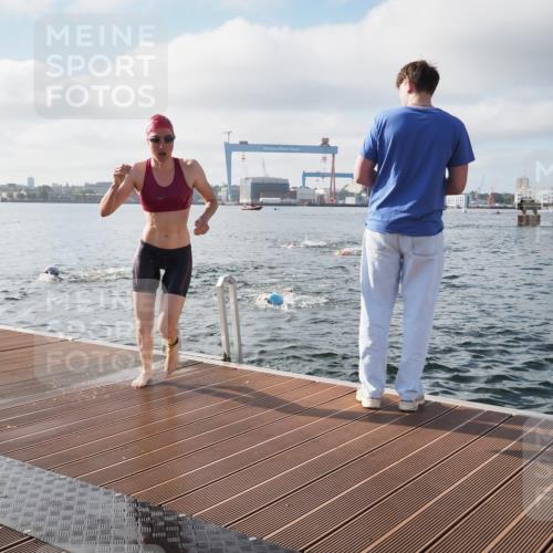17.08.2025 - KN Förde Triathlon 2025 KatJ http://msf.ph/oto/8575929 17.08.2025 09:10:19 Schwimmen 105, 109, 114, 119, 120, 253, 102, 109, 114, 119, 120 meine-sportfotos.de