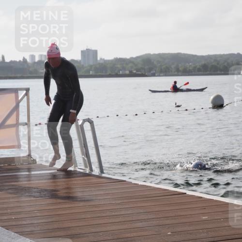 17.08.2025 - KN Förde Triathlon 2025 KatJ http://msf.ph/oto/8575943 17.08.2025 09:10:21 Schwimmen 105, 109, 114, 119, 253, 105, 109, 114, 119, 120 meine-sportfotos.de