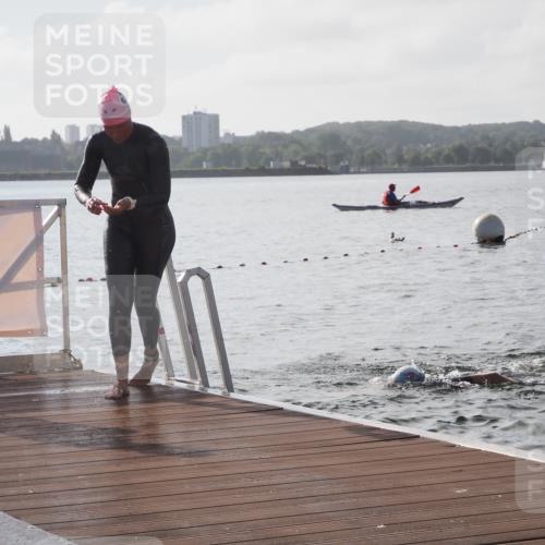17.08.2025 - KN Förde Triathlon 2025 KatJ http://msf.ph/oto/8575947 17.08.2025 09:10:22 Schwimmen 105, 109, 114, 119, 253, 105, 109, 114, 119, 120, 253 meine-sportfotos.de