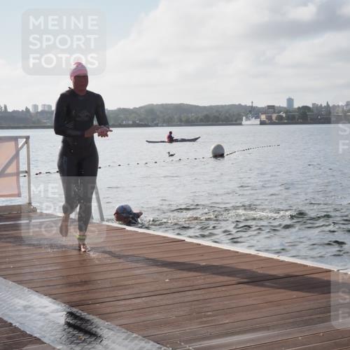 17.08.2025 - KN Förde Triathlon 2025 KatJ http://msf.ph/oto/8575958 17.08.2025 09:10:23 Schwimmen 105, 109, 114, 119, 253, 105, 109, 114, 119, 120, 253 meine-sportfotos.de