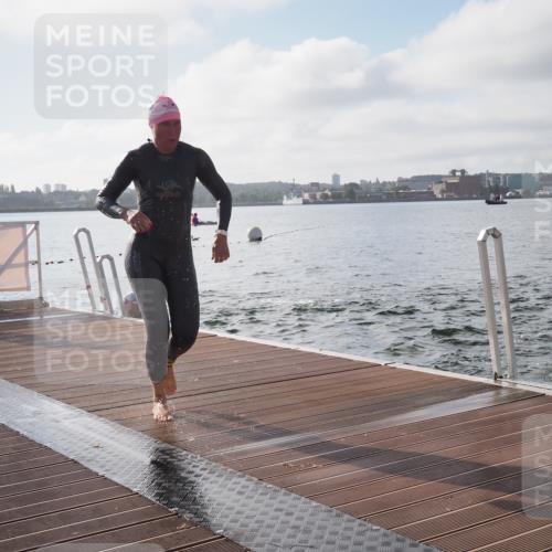 17.08.2025 - KN Förde Triathlon 2025 KatJ http://msf.ph/oto/8575966 17.08.2025 09:10:24 Schwimmen 105, 109, 114, 119, 253, 105, 109, 114, 119, 120, 253 meine-sportfotos.de