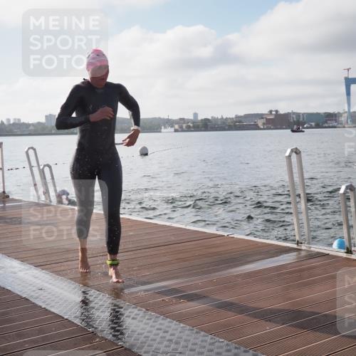 17.08.2025 - KN Förde Triathlon 2025 KatJ http://msf.ph/oto/8575967 17.08.2025 09:10:24 Schwimmen 105, 109, 114, 119, 253, 105, 109, 114, 119, 120, 253 meine-sportfotos.de