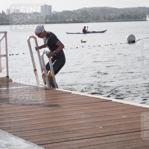 17.08.2025 - KN Förde Triathlon 2025 KatJ http://msf.ph/oto/8575971 17.08.2025 09:10:26 Schwimmen 105, 114, 119, 253, 105, 109, 114, 119, 253 meine-sportfotos.de
