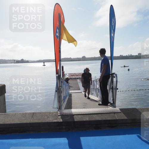 17.08.2025 - KN Förde Triathlon 2025 MichiJ http://msf.ph/oto/8575978 17.08.2025 09:07:48 Schwimmen 103, 104 meine-sportfotos.de