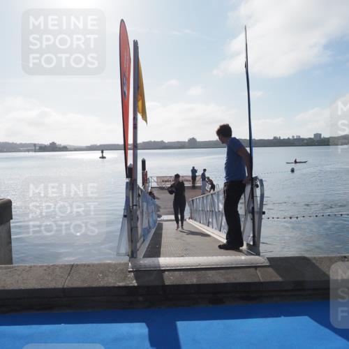17.08.2025 - KN Förde Triathlon 2025 MichiJ http://msf.ph/oto/8576002 17.08.2025 09:08:05 Schwimmen 106, 106, 252 meine-sportfotos.de