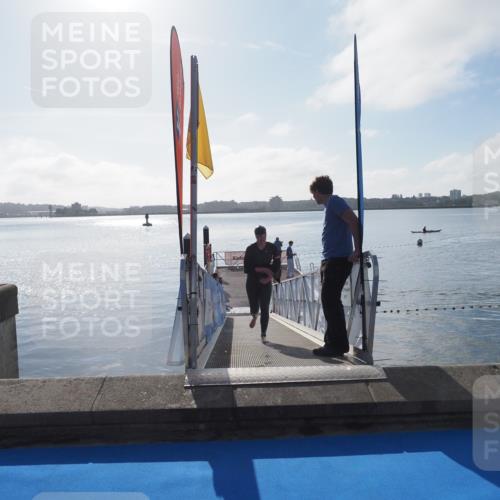 17.08.2025 - KN Förde Triathlon 2025 MichiJ http://msf.ph/oto/8576020 17.08.2025 09:08:06 Schwimmen 106, 106, 252 meine-sportfotos.de