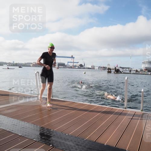 17.08.2025 - KN Förde Triathlon 2025 KatJ http://msf.ph/oto/8576089 17.08.2025 09:11:09 Schwimmen 116, 117, 116, 117 meine-sportfotos.de