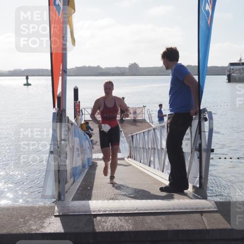 17.08.2025 - KN Förde Triathlon 2025 MichiJ http://msf.ph/oto/8576125 17.08.2025 09:08:57 Schwimmen 101, 107, 101, 107 meine-sportfotos.de