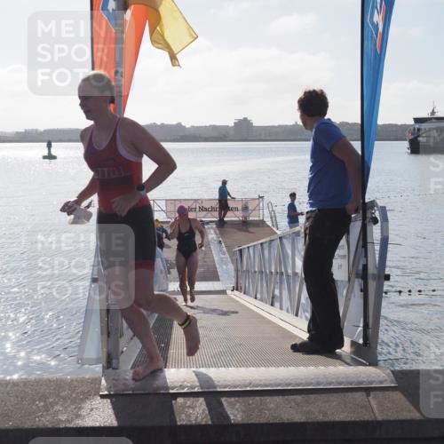 17.08.2025 - KN Förde Triathlon 2025 MichiJ http://msf.ph/oto/8576131 17.08.2025 09:08:58 Schwimmen 101, 107, 101, 107 meine-sportfotos.de