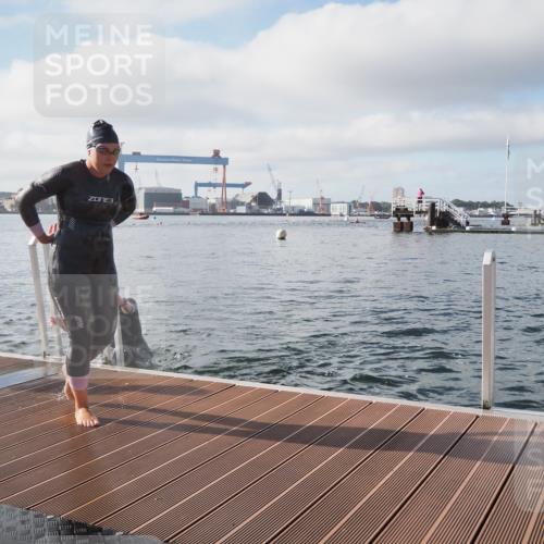 17.08.2025 - KN Förde Triathlon 2025 KatJ http://msf.ph/oto/8576159 17.08.2025 09:11:20 Schwimmen 116, 125, 157, 116, 117, 125, 157 meine-sportfotos.de