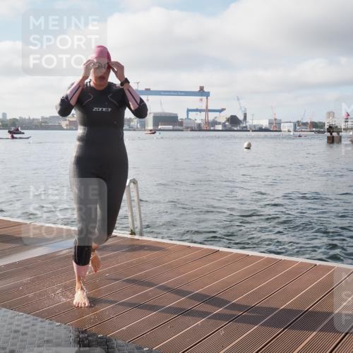 17.08.2025 - KN Förde Triathlon 2025 KatJ http://msf.ph/oto/8576190 17.08.2025 09:11:24 Schwimmen 125, 157, 116, 125, 157 meine-sportfotos.de