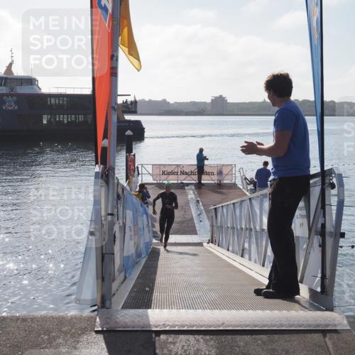 17.08.2025 - KN Förde Triathlon 2025 MichiJ http://msf.ph/oto/8576193 17.08.2025 09:09:54 Schwimmen 108, 108, 110 meine-sportfotos.de